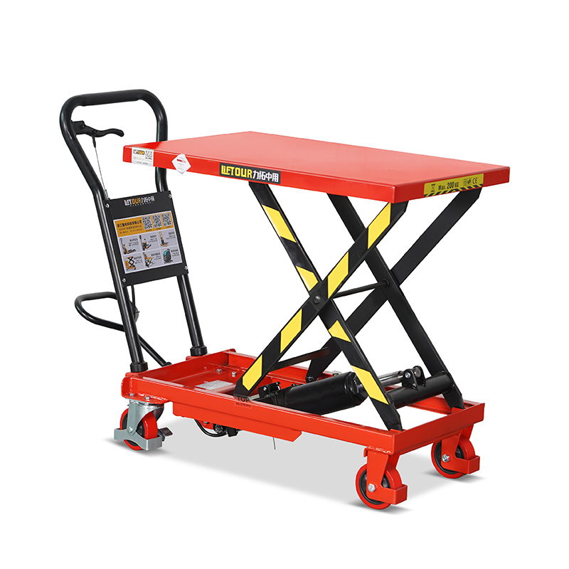 Carrello con piattaforma elevatrice manuale